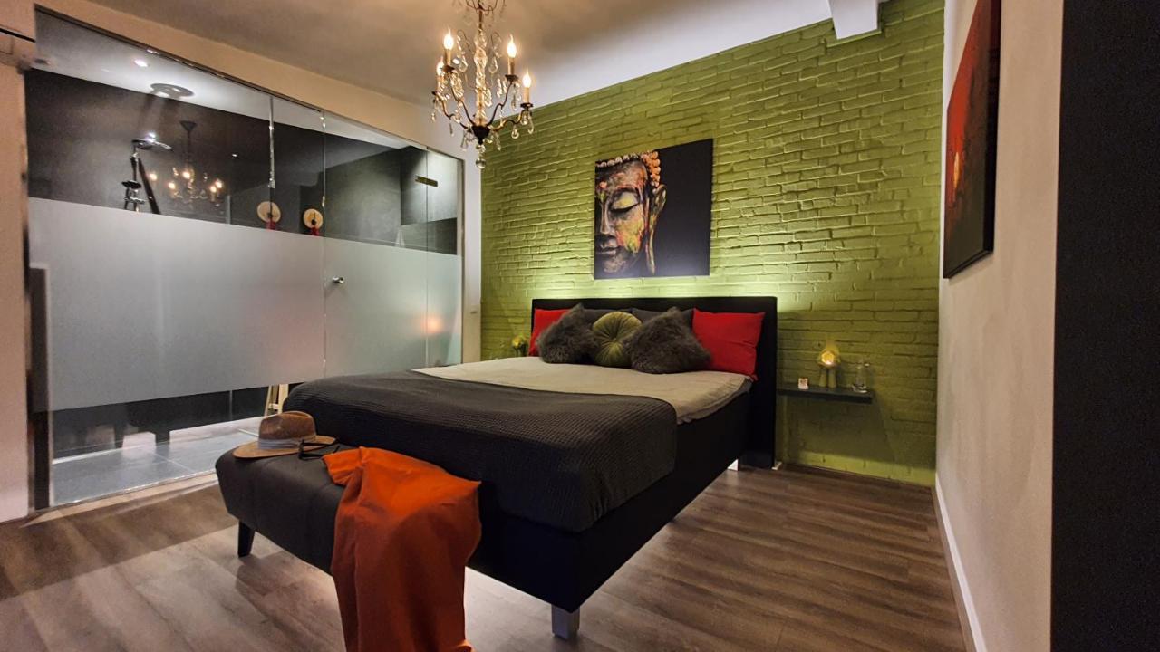 Downtown Hideaway, B&B Grand Deluxe Eindhoven Exteriör bild