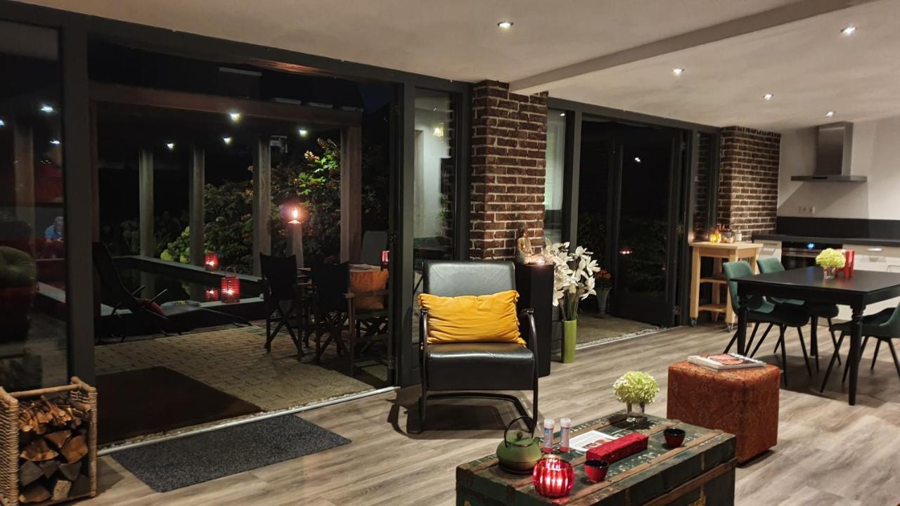 Downtown Hideaway, B&B Grand Deluxe Eindhoven Exteriör bild